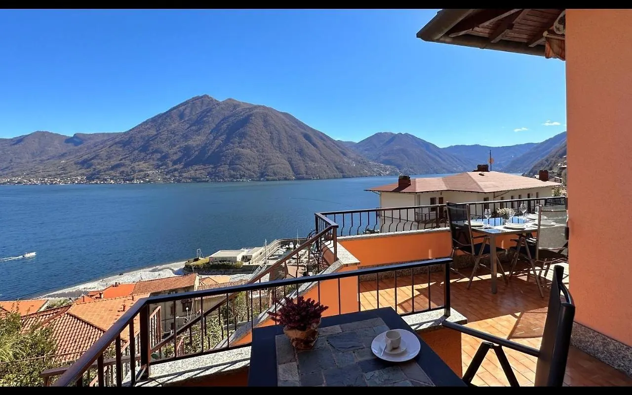 Brina Apt - Argegno Lake Como 0*,  Italia