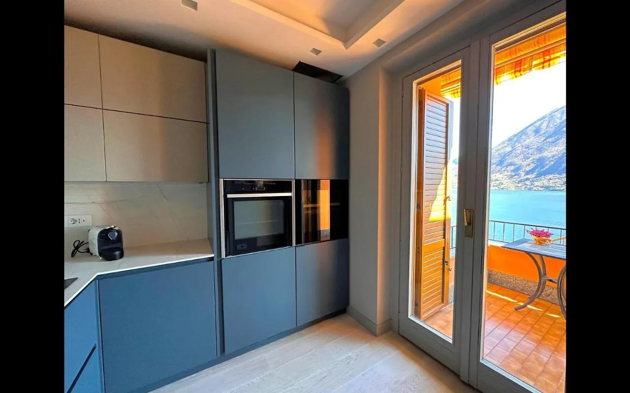 Brina Apt - Argegno Lake Como 0*,  Italia